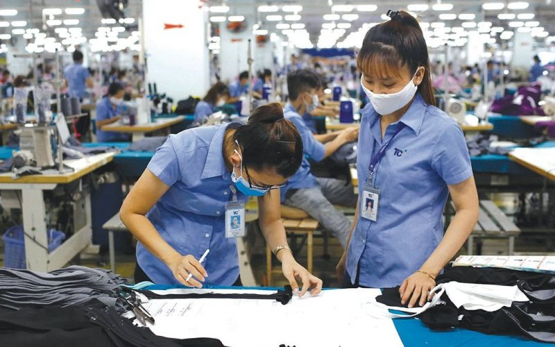Xưởng gia công quần áo xuất khẩu – Chuẩn quốc tế 8 Xưởng gia công quần áo xuất khẩu sản xuất đa dạng sản phẩm (Nguồn: Internet)