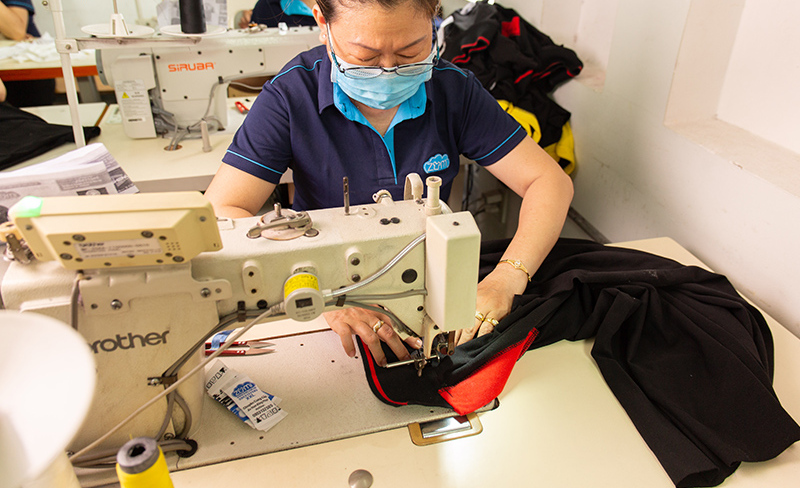 6 xưởng may gia công áo khoác TP.HCM 12 Xưởng may gia công áo khoác TP.HCM - ZUMI (Nguồn: Internet)