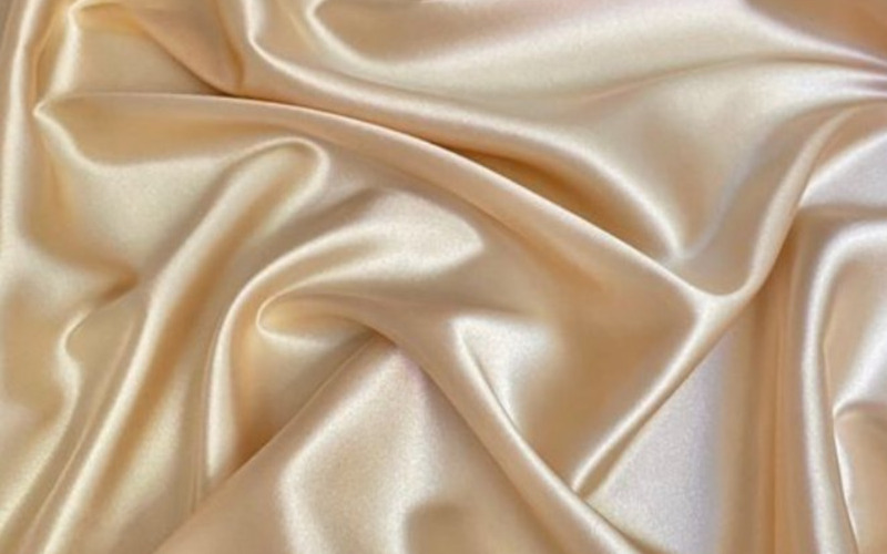 Xưởng may gia công đồ ngủ: May nhanh, chất lượng cao 8 Xưởng may gia công đồ ngủ thường sử dụng vải lụa (Nguồn: Internet)