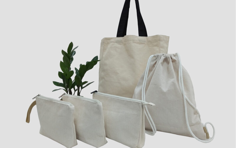 6 xưởng may gia công túi vải Hà Nội 8 Sản phẩm của xưởng may gia công túi vải Hà Nội - Khương Mai (Nguồn: Internet)