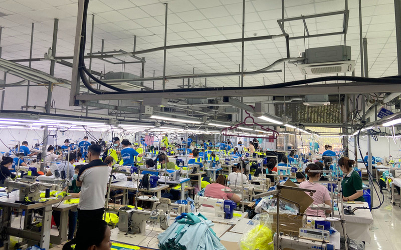 7 xưởng may gia công váy đầm Hà Nội 10 Xưởng may gia công váy đầm Hà Nội - Khương Mai (Nguồn: Khương Mai)