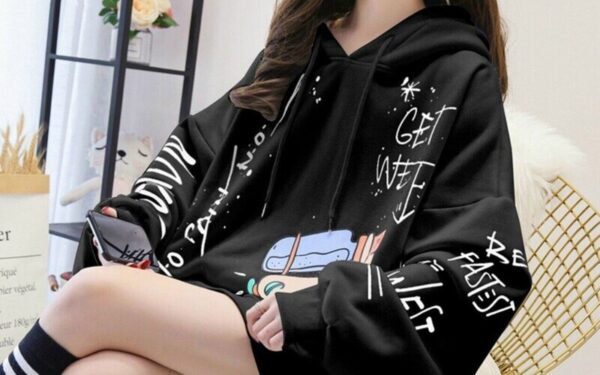 Áo hoodie nữ oversize (Nguồn: Internet)