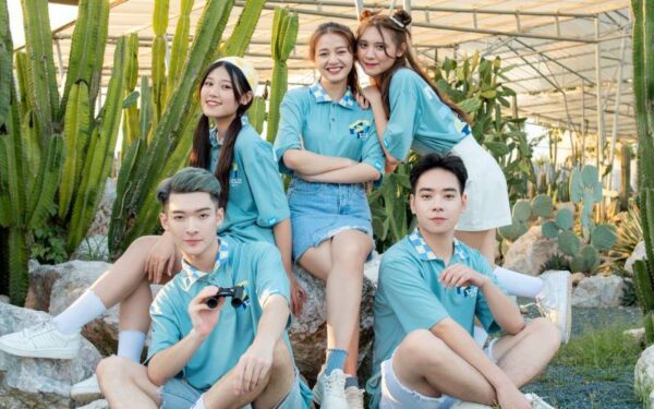 Áo lớp polo (Nguồn: Internet)