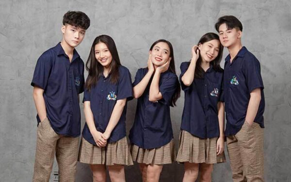 Áo lớp sơ mi Hàn Quốc đẹp và chất lượng (Nguồn: Internet)