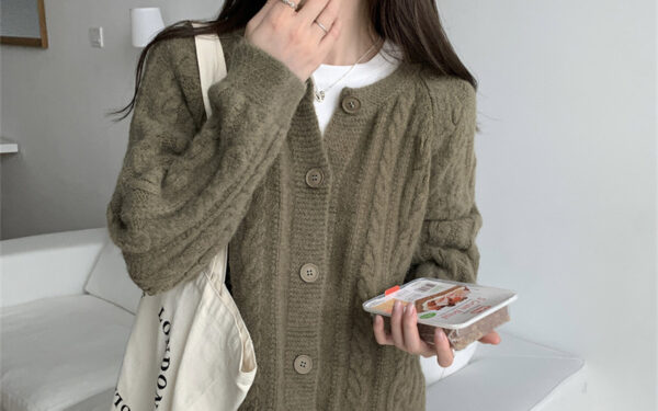 Cardigan local brand đẹp và chất lượng (Nguồn: Internet)