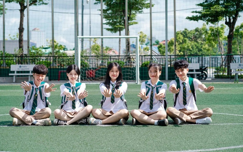 Đồng phục học sinh trung học (Nguồn: Internet)