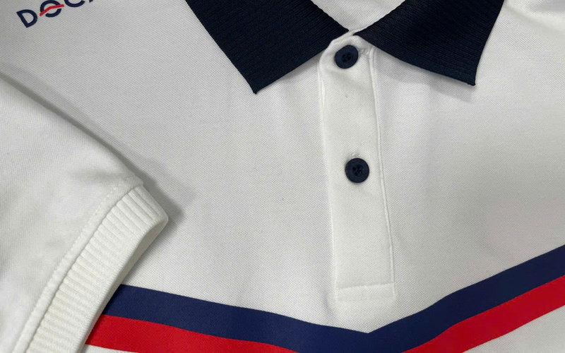 May đồng phục theo yêu cầu (Nguồn: Khương Mai)