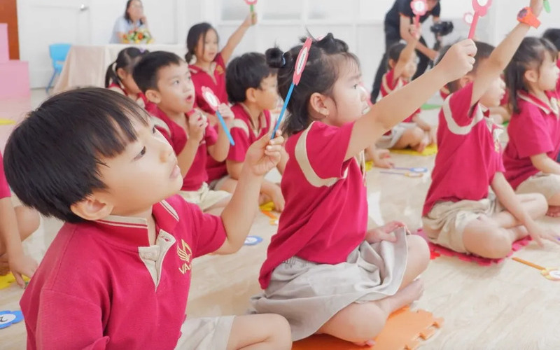 Chất liệu vải cotton thoáng mát cho đồng phục học sinh mầm non (Nguồn: Internet) 