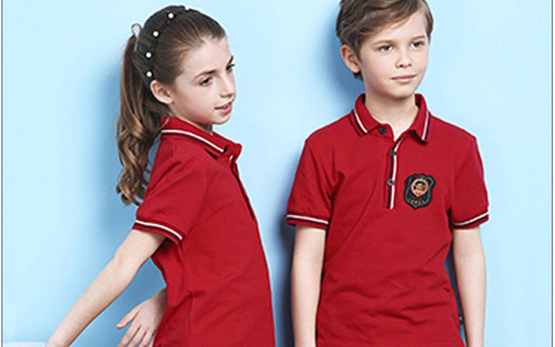 Chọn vải mát mẻ, thoáng khí để làm đồng phục (Nguồn: Internet)