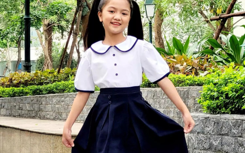 Đồng phục học sinh tiểu học do Khương Mai sản xuất (Nguồn: Internet)
