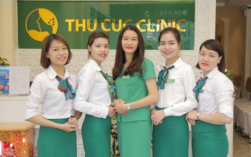 Đồng phục lễ tân đẹp, chuyên nghiệp 2024 6 Đồng phục lễ tân (Nguồn: Internet)