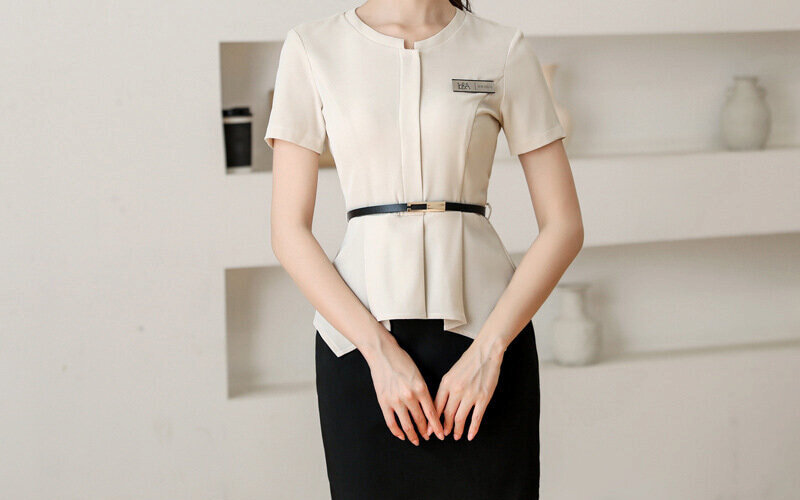 Yếu tố quan trọng để chọn đồng phục spa Hàn Quốc là chất vải (Nguồn: Internet)