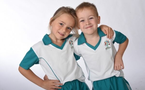 Đồng phục thể dục tiểu học (Nguồn: Internet)