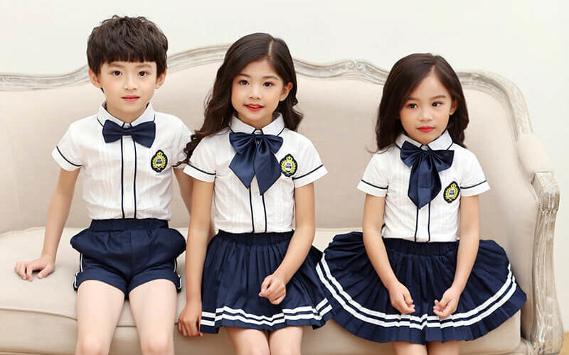 Kiểu dáng đồng phục tiểu học đơn giản, năng động (Nguồn: Internet)