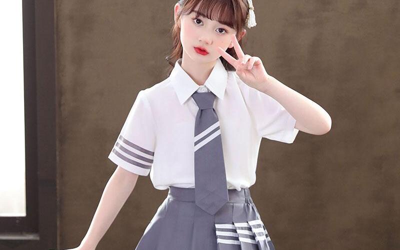 Đồng phục tiểu học được sản xuất tại Khương Mai (Nguồn: Internet)