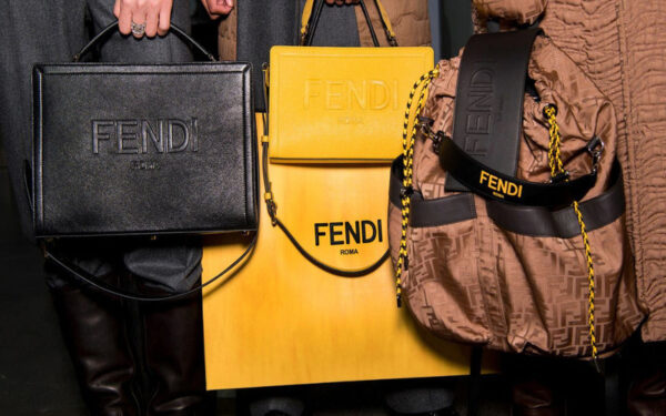 Biểu tượng của FENDI (Nguồn: Internet)