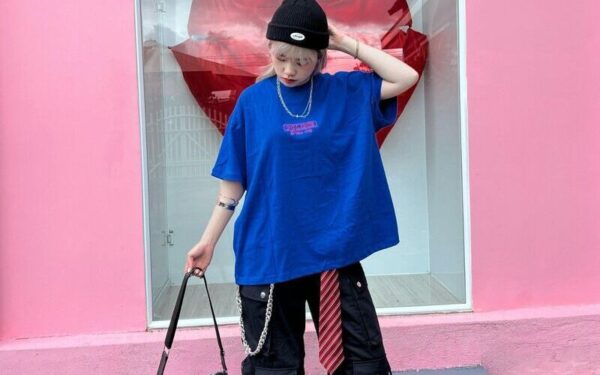 Phối đồ với local brand nữ (Nguồn: Internet)