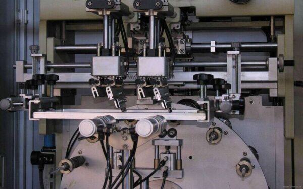 Máy in lụa công nghiệp (Nguồn: Internet)