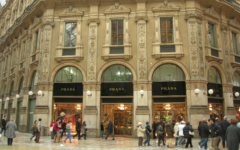 Prada - Biểu tượng thời trang Ý 8 Prada - Biểu tượng thời trang Ý (Nguồn: Internet)