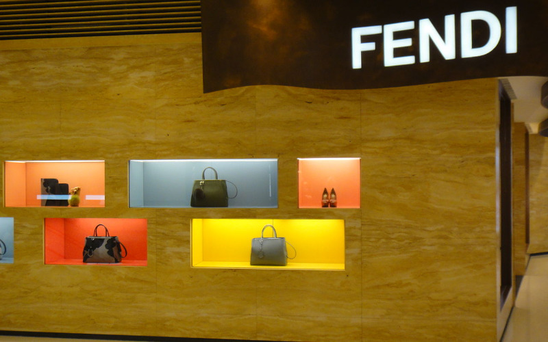 Prada - Biểu tượng thời trang Ý 10 Các dòng sản phẩm nổi bật (Nguồn: Internet)
