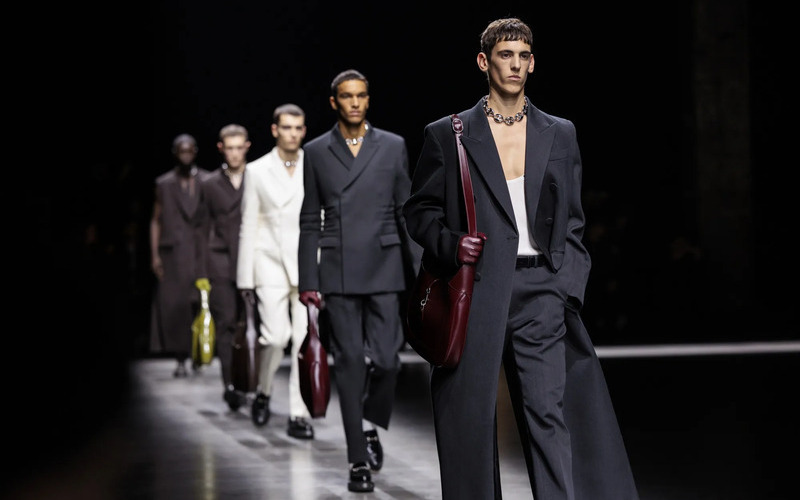 Thời trang nam cao cấp Gucci (Nguồn: Internet)