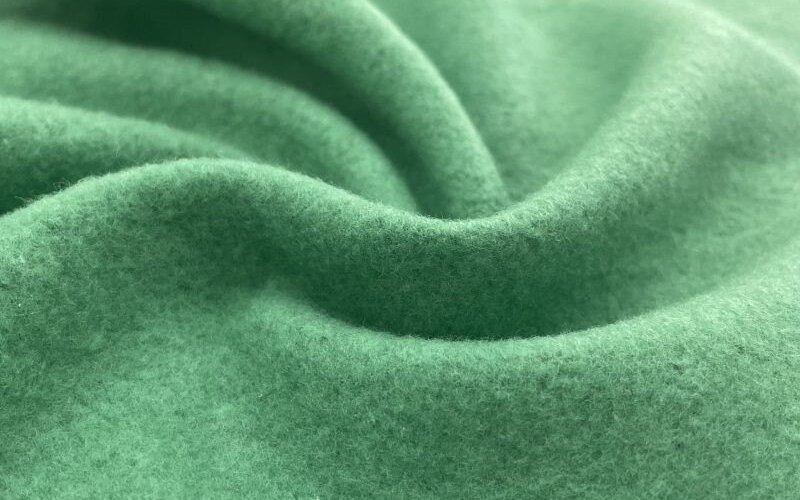 Vải nỉ có độ mềm mịn, dễ chịu cho da (Nguồn: Internet)