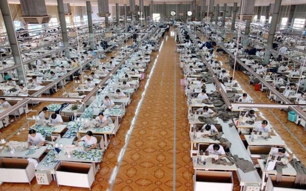 Xưởng may áo thun cao cấp quận 8 (Nguồn: Internet)