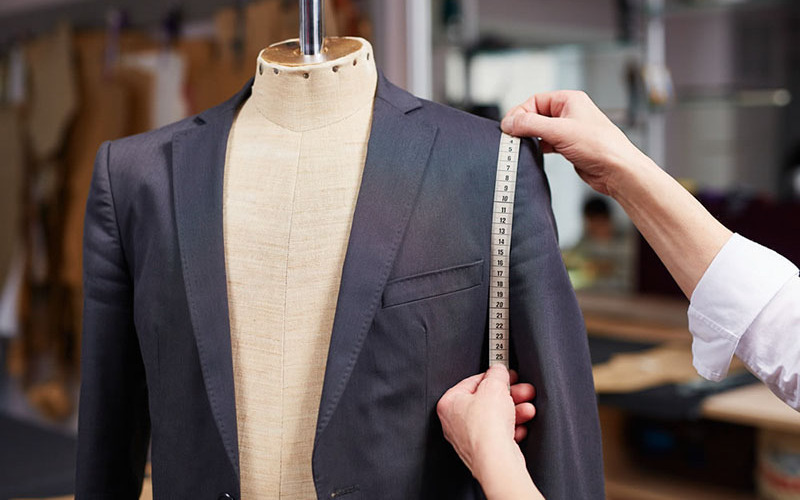 Xưởng may đẹp Khương Mai: May đo quần áo uy tín số 1 8 May tại xưởng may sẽ giúp quần áo vừa vặn người (Nguồn: Internet)