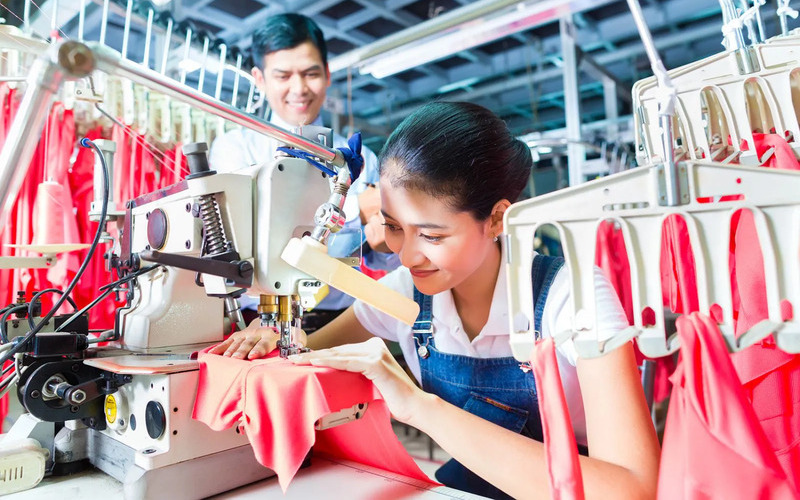 Xưởng may đồ thể thao - Lựa chọn đúng đắn cho bạn 7 Lợi ích khi đặt hàng tại xưởng may đồ thể thao (Nguồn: Internet)