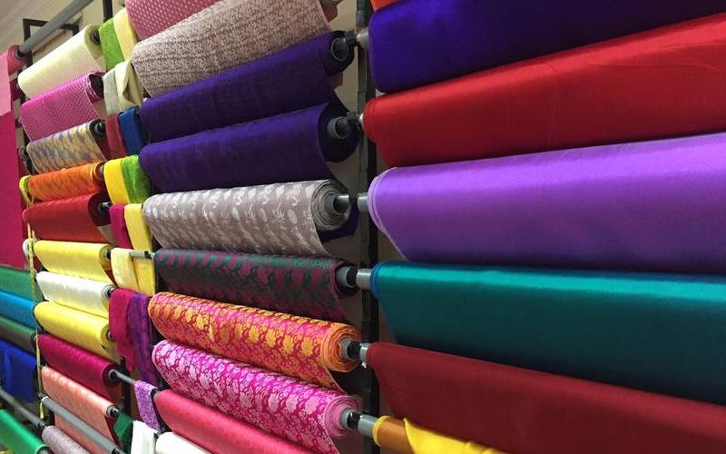 6 xưởng may gia công áo dài TP.HCM 6 Chất lượng vải là tiêu chí chọn xưởng may gia công áo dài TP.HCM (Nguồn: Internet)