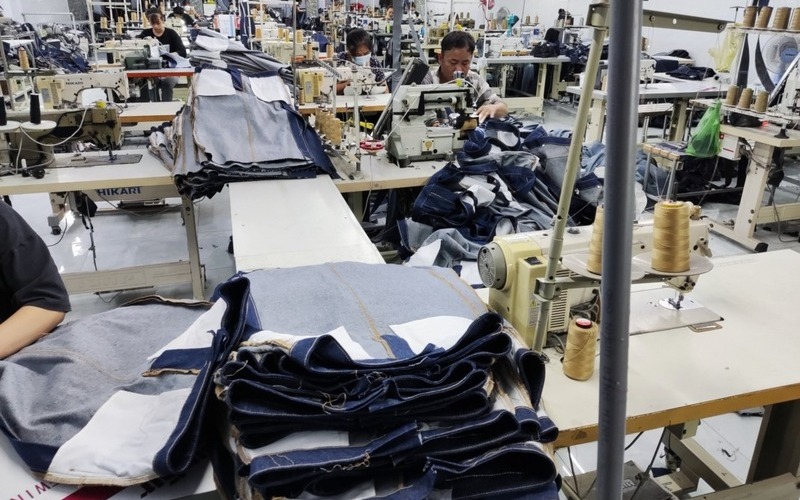 Xưởng may jean (Nguồn: Internet)