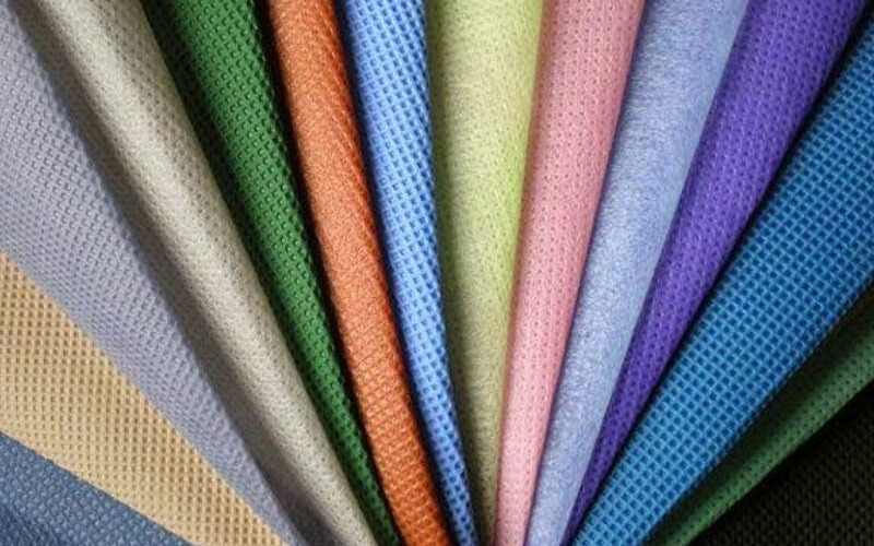 Xưởng may quần áo giá rẻ: Tiết kiệm cho doanh nghiệp 8 Vải poly thường được xưởng may quần áo giá rẻ sử dụng (Nguồn: Internet)