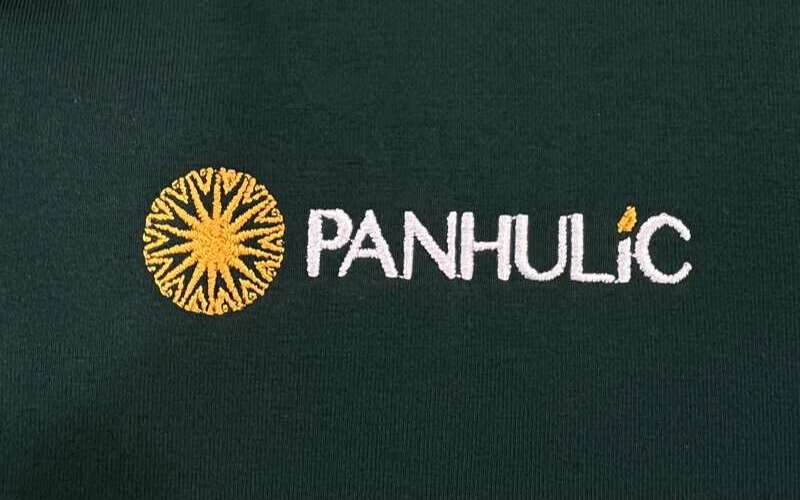 Thêu logo lên quần kaki (Nguồn: Internet)