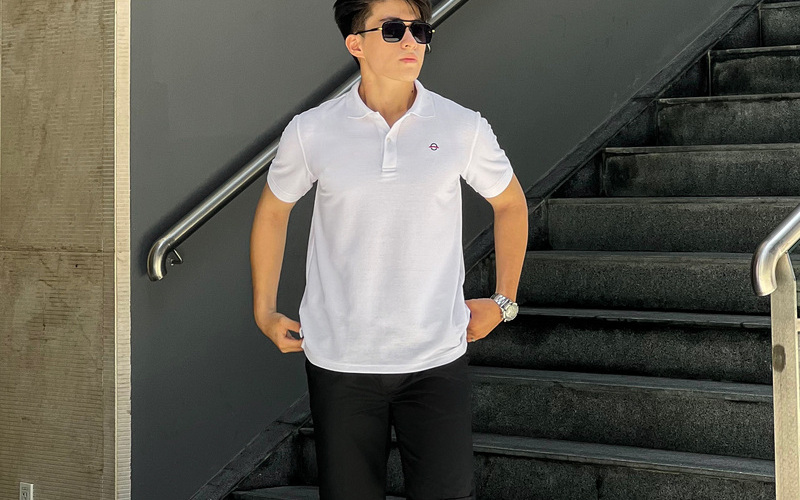 Quần kaki do Khương Mai sản xuất (Nguồn: Khương Mai)