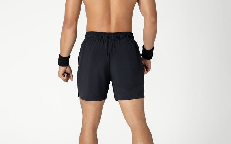 5 xưởng may quần short nam Bùi Minh Trực 10 Sản phẩm của xưởng may quần short nam Bùi Minh Trực - Lý Kiều (Nguồn: Internet)