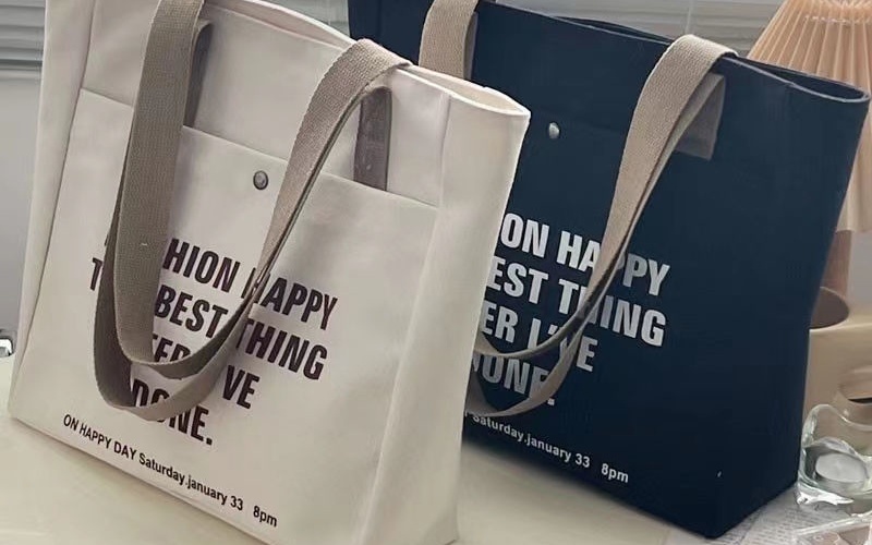 Sản phẩm của xưởng may túi vải quận 8 - Hữu Nghị (Nguồn: Internet)