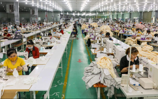 Xưởng may và in áo thun là gì? (Nguồn: Internet)