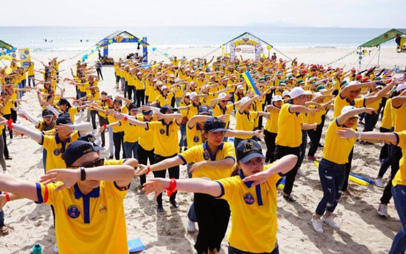 Áo thun đồng phục (Nguồn: Internet)