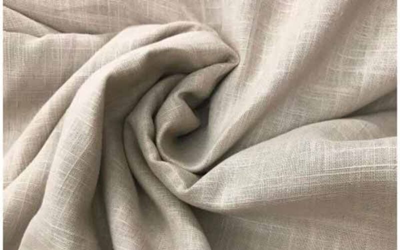 Chất liệu vải linen thoáng mát, thấm hút mồ hôi (Nguồn: Internet)